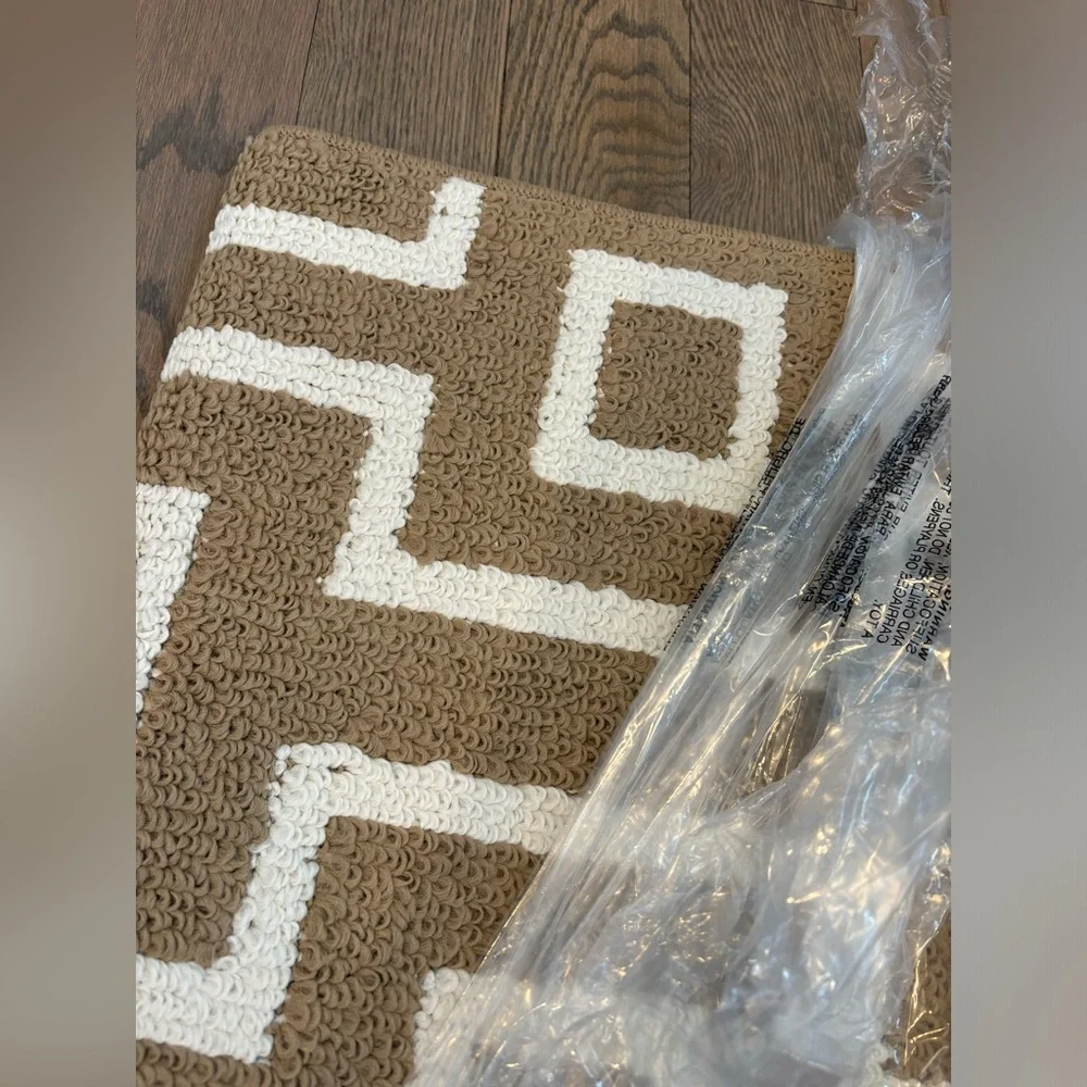 NWT Maples rugs Accent Rug Geodesign